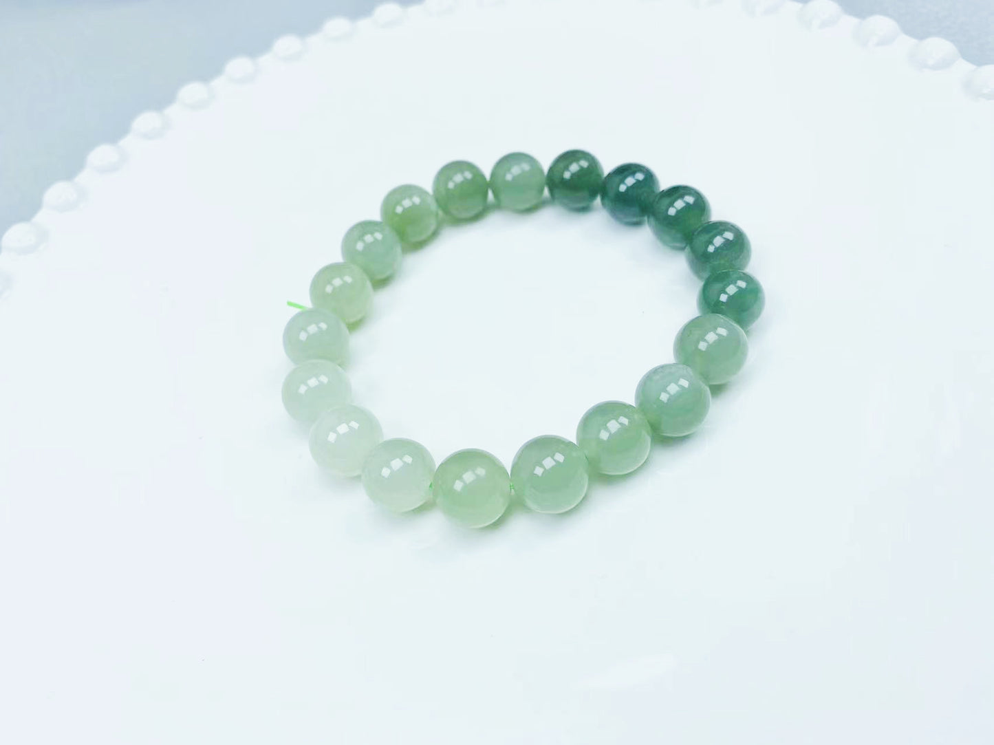 Gradient Nephrite Jade